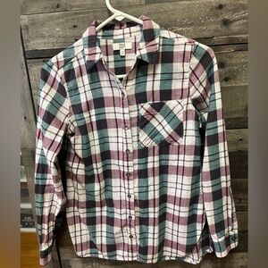 Women’s flannel shirt